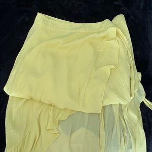 Yellow maxi skirt